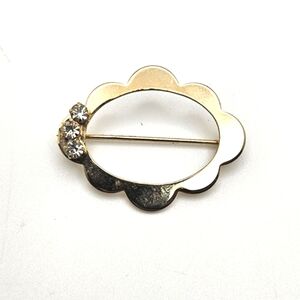 🟢3/$19🟢 Yellow Gold Minimalist Brooch with Rhinestone Accents Vintage